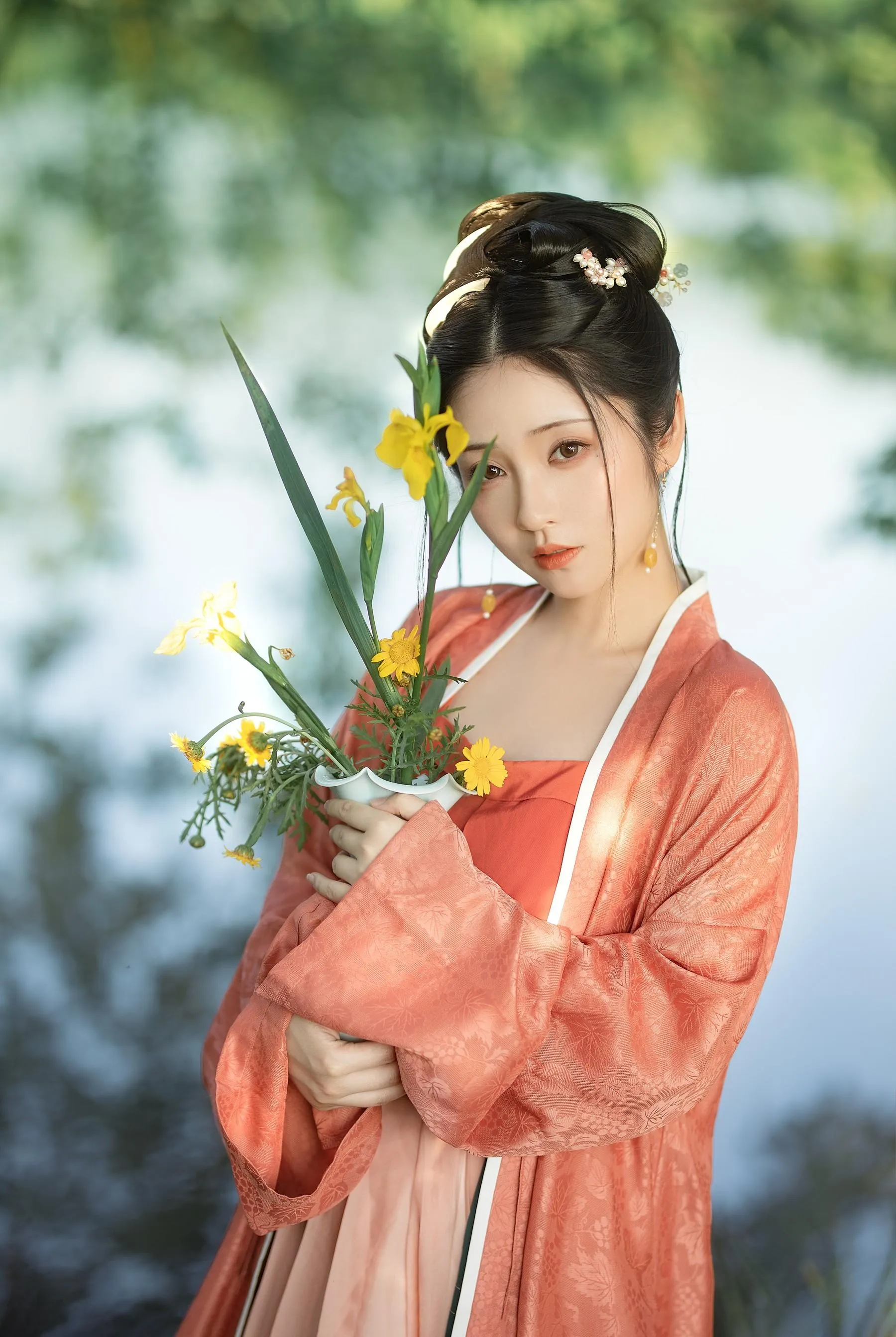 [艺图语] 2022.06.24 凉夏 小温暖想要个大太阳 [23P]插图1